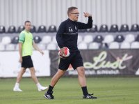 Валдас Дамбраускас: Уважавам Мура, няма да има подценяване