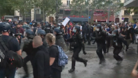 Протести във Франция: Недоволство срещу затягане на мерките срещу COVID-19