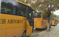 35 общини ще получат училищни автобуси за новата учебна година