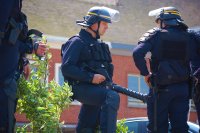 Мъж откри стрелба срещу полицаи във френския град Сент Етиен