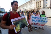 Протестиращи поискаха оставката на служебния екоминистър Асен Личев