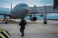 Франция прекратява тази седмица евакуацията от Афганистан, ако САЩ се изтеглят на 31 август