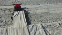 В Швейцария покриха ледник, за да спрат топенето му