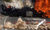 Барикади и сълзотворен газ в Черна гора заради интронизацията на Йоаникий