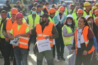 снимка 7 Пътни строители излязоха на протест пред парламента