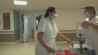 От днес здравните работници във Франция трябва да са ваксинирани