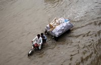 16 жертви след проливни дъждове в Пакистан