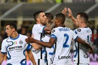 Интер оглави Серия "А" след успех във Флоренция
