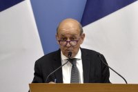 Заради пакта за сигурност: Френският министър на отбраната отмени среща с британския си колега