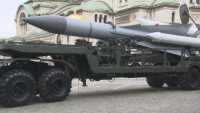 Юбилей на ВВС: Излагат бойна техника на площад "Свети Александър Невски"