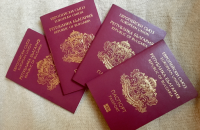 Какви са изключенията от правилото за пътуване до Великобритания с паспорт