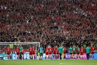 ФИФА ще санкционира Унгария и Албания след провиненията на феновете