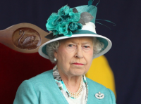 Кралица Елизабет II отмени пътуване по съвет на лекарите