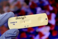 Цената на бързите антигенни тестове в "Пирогов" остава 10 лева