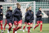 България с поражение в световна квалификация по футбол за жени