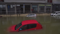 Наводнения и снеговалежи в Испания и Франция заради бурята Аруен