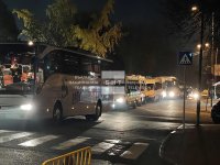 Километрична опашка от автобуси с членове на СИК от Бургас