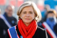 Републиканката Валери Пекрес се кандидатира за президентския пост във Франция