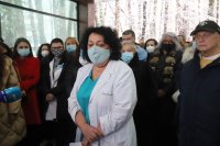 снимка 2 Лекари от "Лозенец“ протестират срещу превръщането ѝ в детска болница