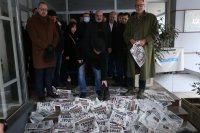 Флашмоб в подкрепа на вестник "Труд" пред Министерството на културата