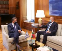 Радев и Мицотакис разговаряха за ускоряване на газовата връзка България - Гърция