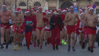 Маратон на Дядо Коледовци премина по улиците на Будапеща