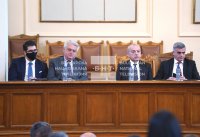 Първи блиц контрол в НС: Стефан Янев и министри отговаряха на въпроси на депутати