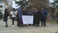 Ученици в Благоевград обвиняват преподавател в сексуален тормоз