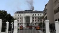 Голям пожар избухна в сградата на парламента в Република Южна Африка
