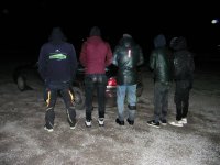 12 незаконни имигранти с двама водачи бяха задържани на българо-турската граница
