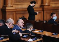 Депутатите приеха на първо четене: Бюджет 2021 в сила до 31 март