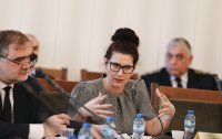 Калина Константинова: Идеята е административното обслужване да е по-близо до хората през пощите