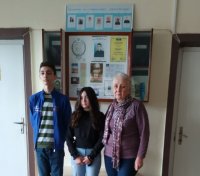 Двама ученици от гимназията по речно корабостроене в Русе получиха стипендията „Антон Петров”