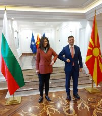 Теодора Генчовска в Скопие: Трябва взаимно да повишим доверието помежду ни
