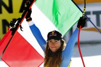 София Годжа ликува с победата в спускането в Кортина д‘Ампецо