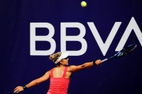 Виктория Томова отстъпи на Ализе Корне на Australian Open