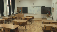Учениците от 1-ви до 12-и клас в Сливен и Нова Загора преминават на онлайн обучение