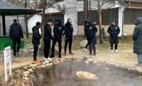 Играчите на Локомотив Пловдив посетиха местността Рупите