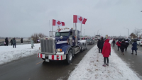"Конвоят на свободата" втори ден блокира канадската столица
