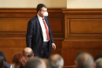 Пеевски: Истината за участниците в търговията с български паспорти ще затвори вратата пред лъжците