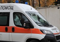 Силният вятър в Бургаско обърна автобус с пътници, осем души пострадаха