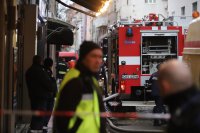 снимка 5 Две жертви след пожар в центъра на София, мъж е в тежко състояние (Снимки)