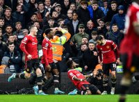 Манчестър Юнайтед надви Лийдс в луд сблъсък с шест гола
