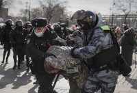 Хиляди са задържаните на антивоенните протести в Русия