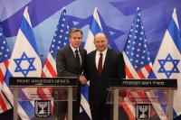 Премиерът на Израел с положителна проба за COVID-19 след разговори с Блинкен