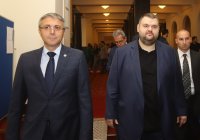 ДПС: Премиерът разпространи неистини срещу ДПС и Делян Пеевски в интервю пред "Обзървър"