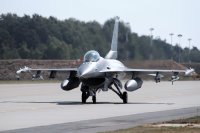 САЩ одобриха продажбата на 8 бойни самолета F-16 на България