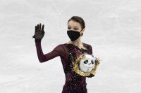 Олимпийската шампионка Анна Шчербакова ще продължи да се състезава