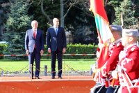 Радев посрещна албанския президент в София