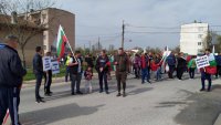Протест в с. Шишманци срещу изграждането на нова кариера